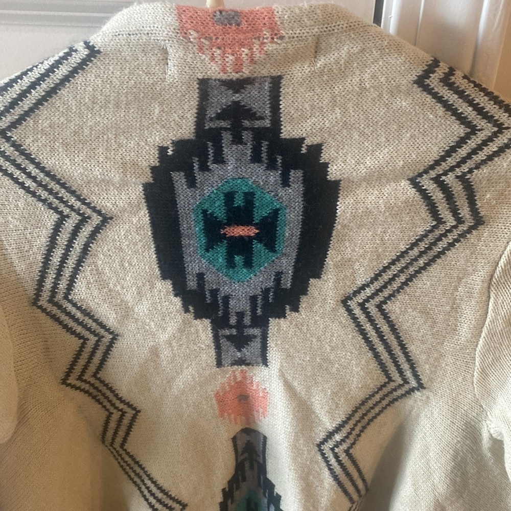 Aztec sweater - Picture 3 of 3